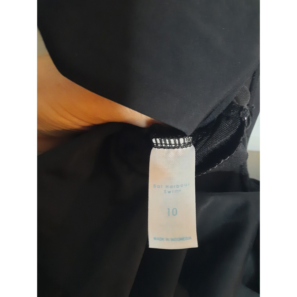 Women's Sz 10 Black Ruffled Swimsuit,‎ One-Piece, Full Coverage, Summer, Tanning - Picture 7 of 7